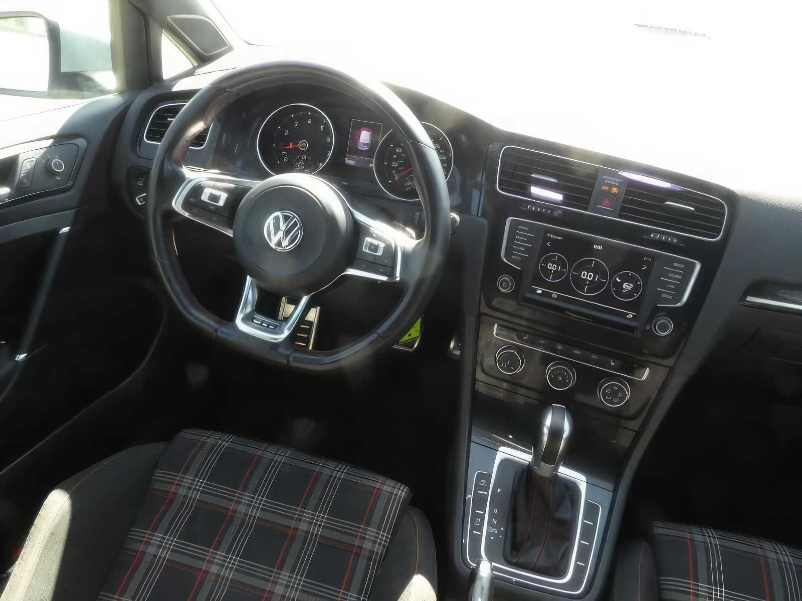 2017 Volkswagen Golf GTI