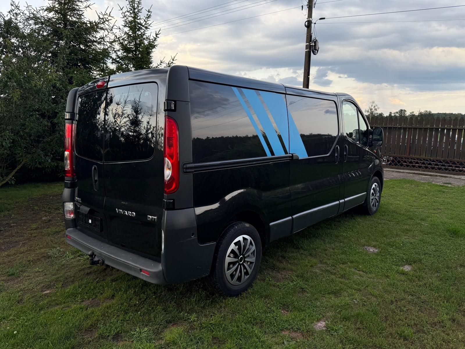 Opel Vivaro Long