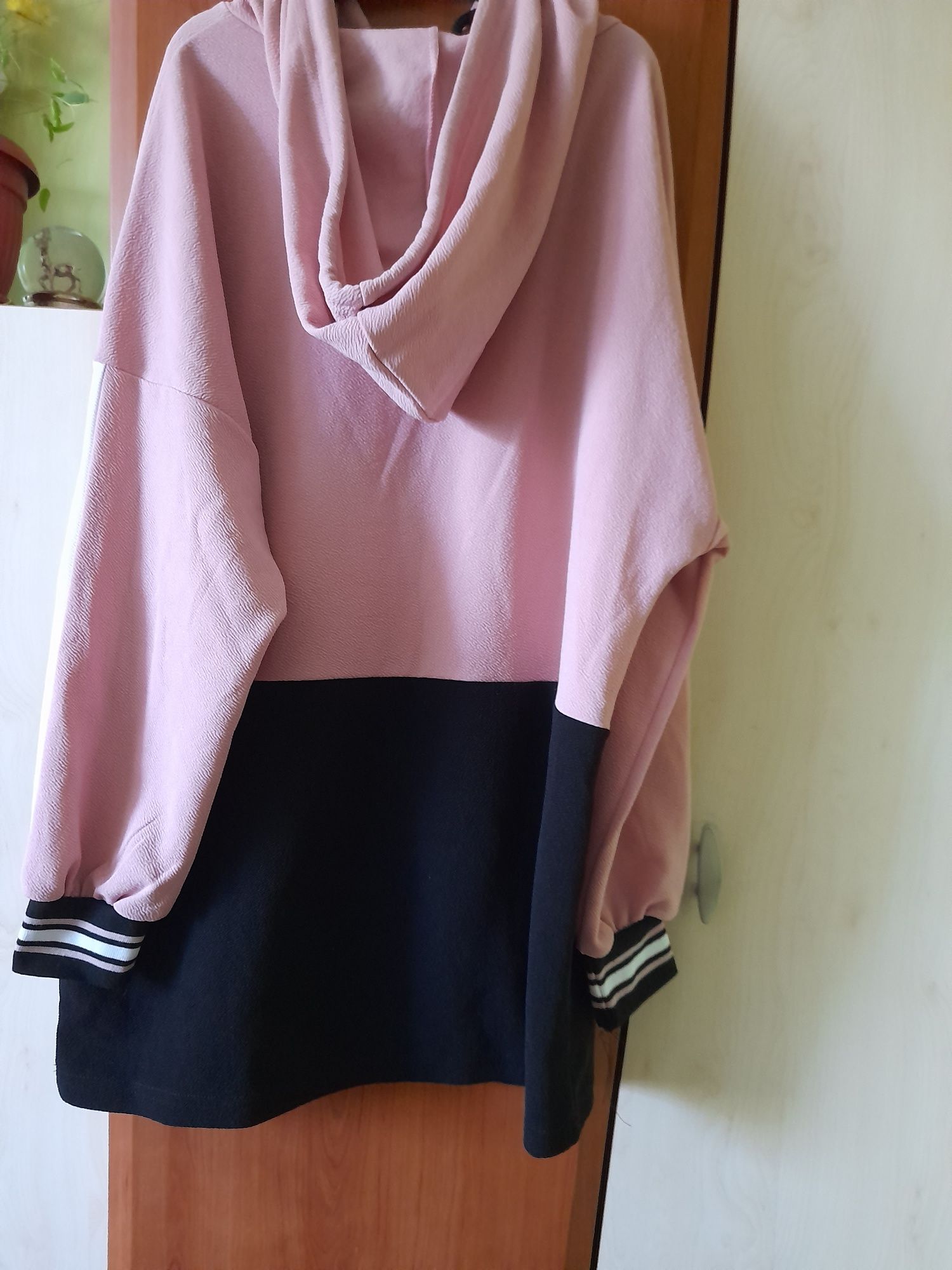 Dres damski z długą bluza