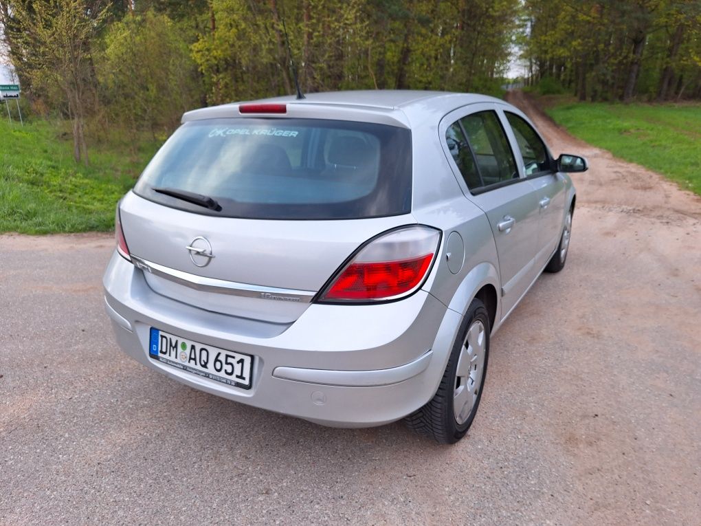 Opel Astra  1.6 benzyna  Sprowadzony z Niemiec