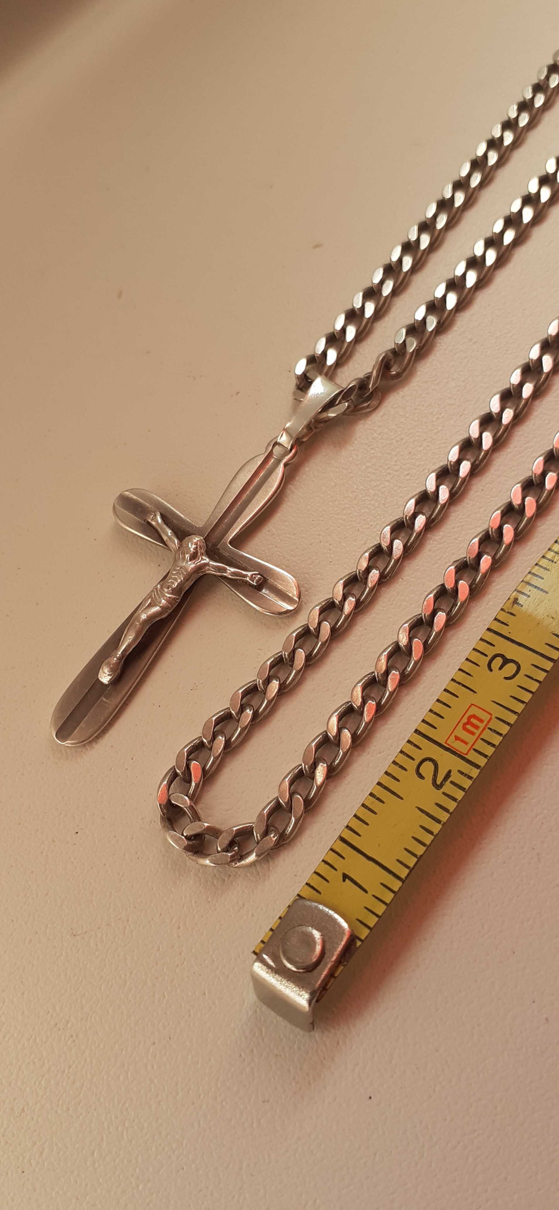 Łańcuszek dł51 cm z krzyżykiem srebro 925.