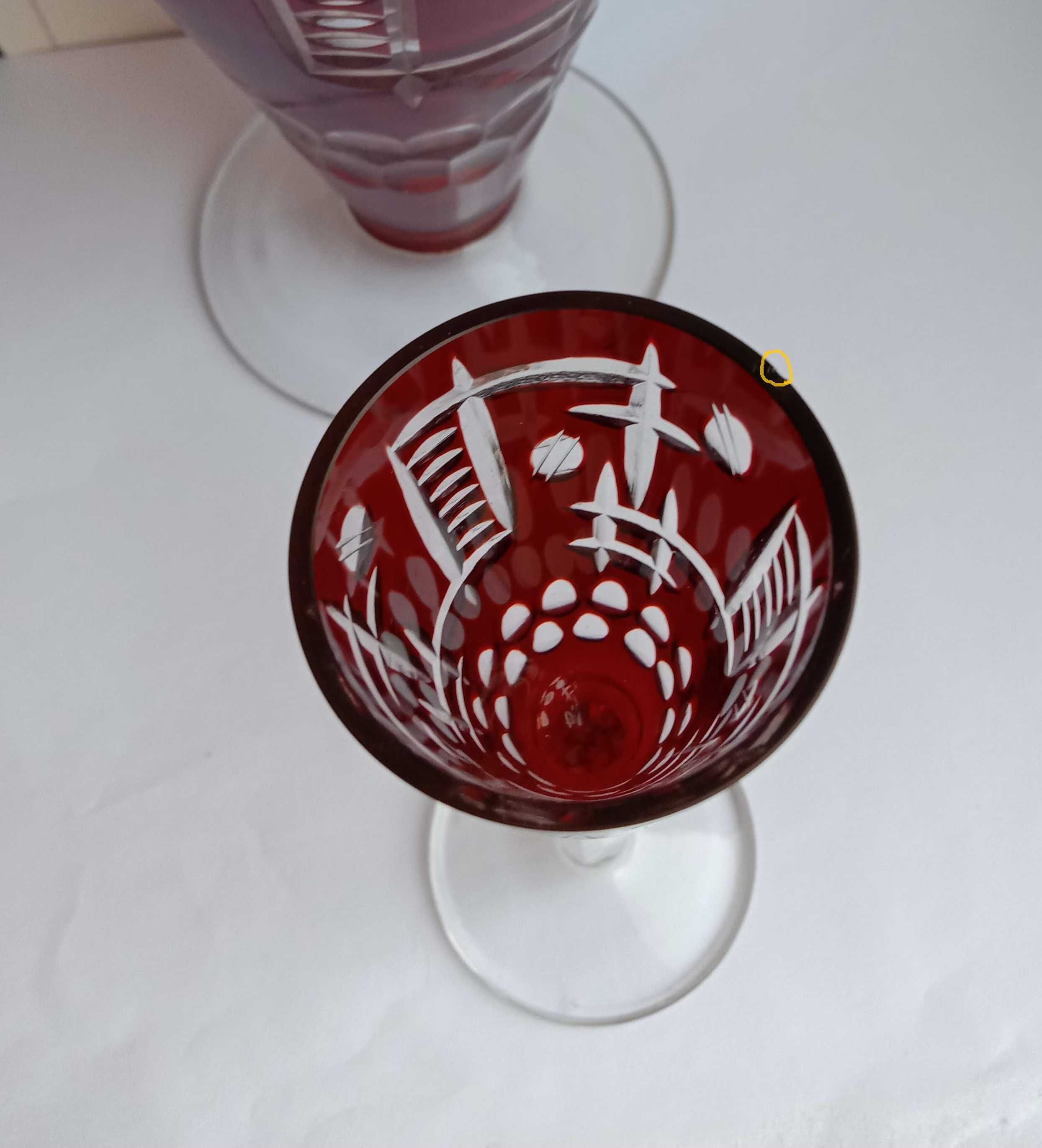 Красивый бокал рюмка Красное цветное стекло рубин Богемия Чехословакия