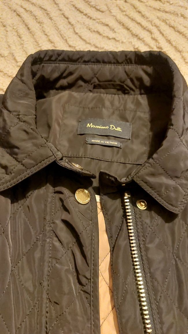 Blusão curto acolchoado Massimo Dutti preto