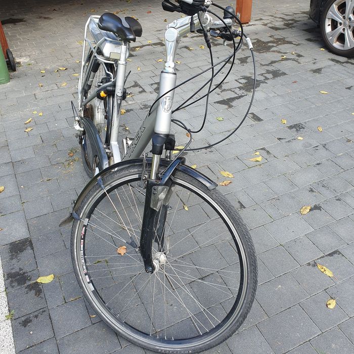 Rower elektryczny Trek Navigator t 500