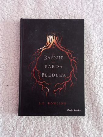 Książka Baśnie Barda Beedlea ( z Harry Potter).