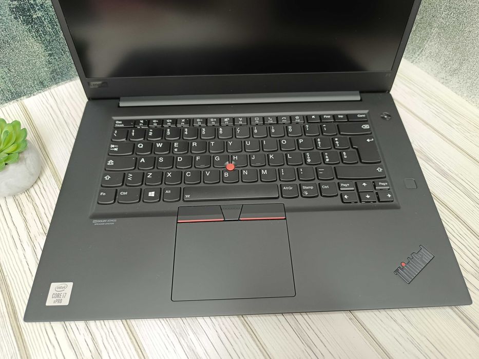 Lenovo ThinkPad P1 G3 15.6"\IPS\FHD\i7-10850H\SSD512\NVIDIA Quadro 4GB