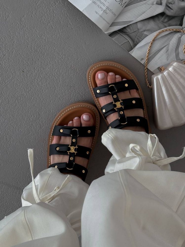 Босоножки / шльопанці CELINE Tippi Leather Slide Sandals Black