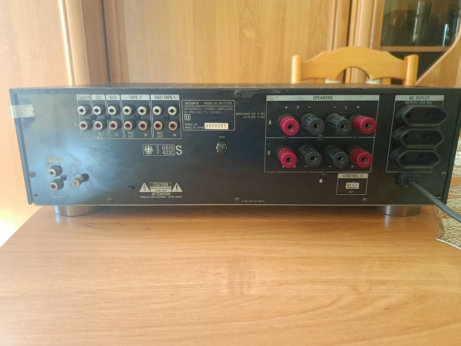 Wzmacniacz Sony F319R