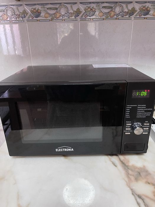 Microondas com 5 anos
