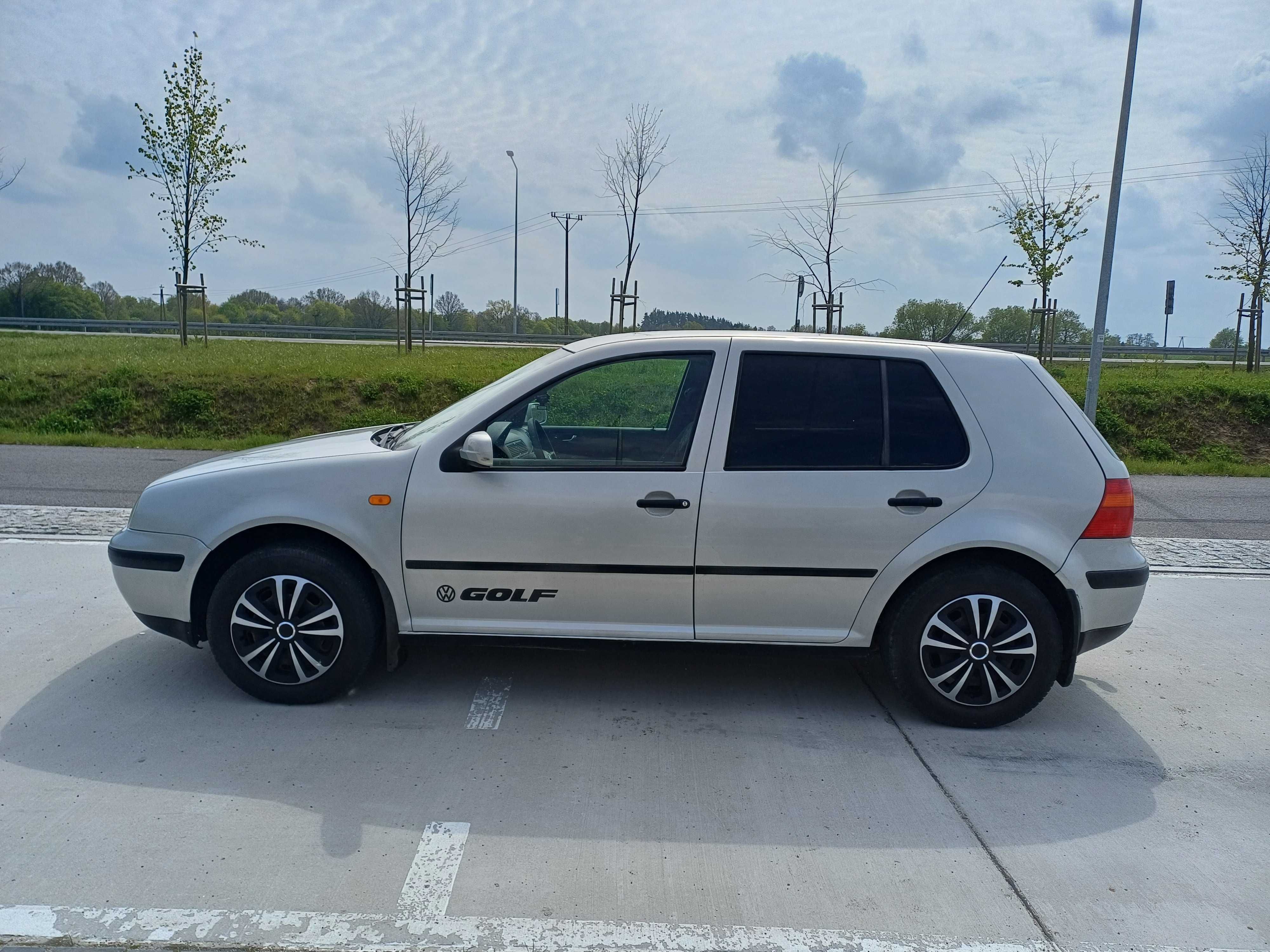 Volkswagen Golf IV 1.6b