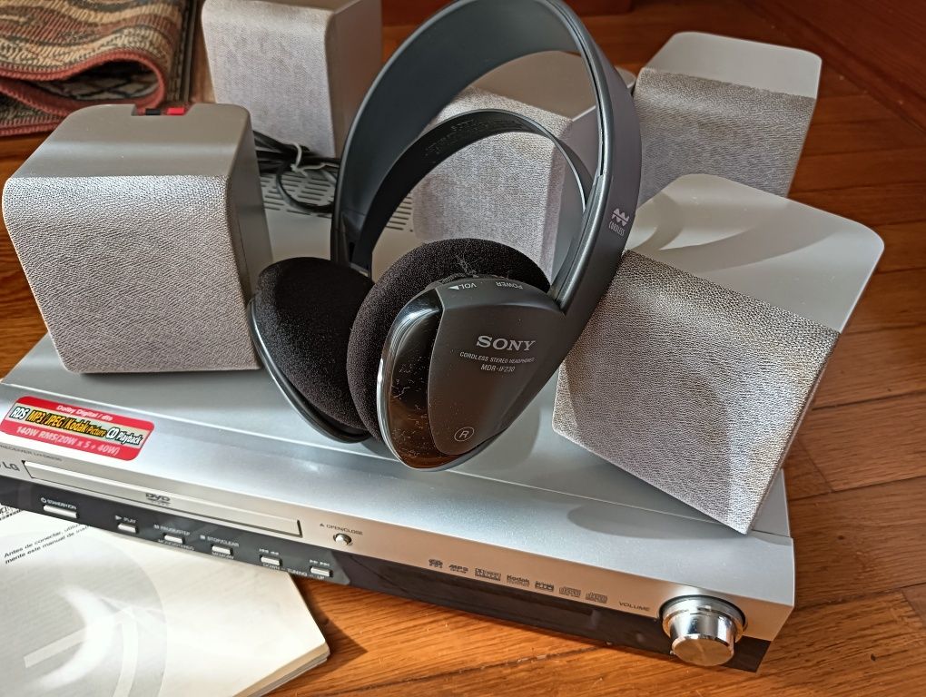 Colunas LG Model LHS-D6230T