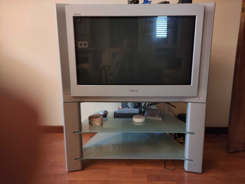 TV SONY KV32FX68E + Movel