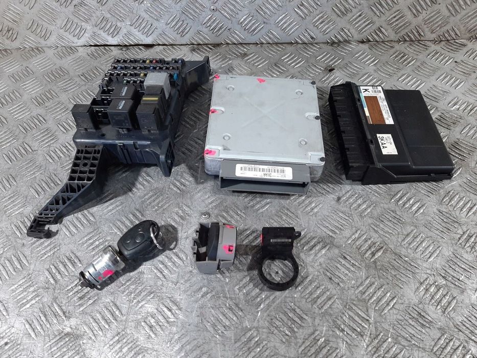 FORD MONDEO MK3 2.0 TDDI 02R STEROWNIK SILNIKA KPL 3S7112A650DA