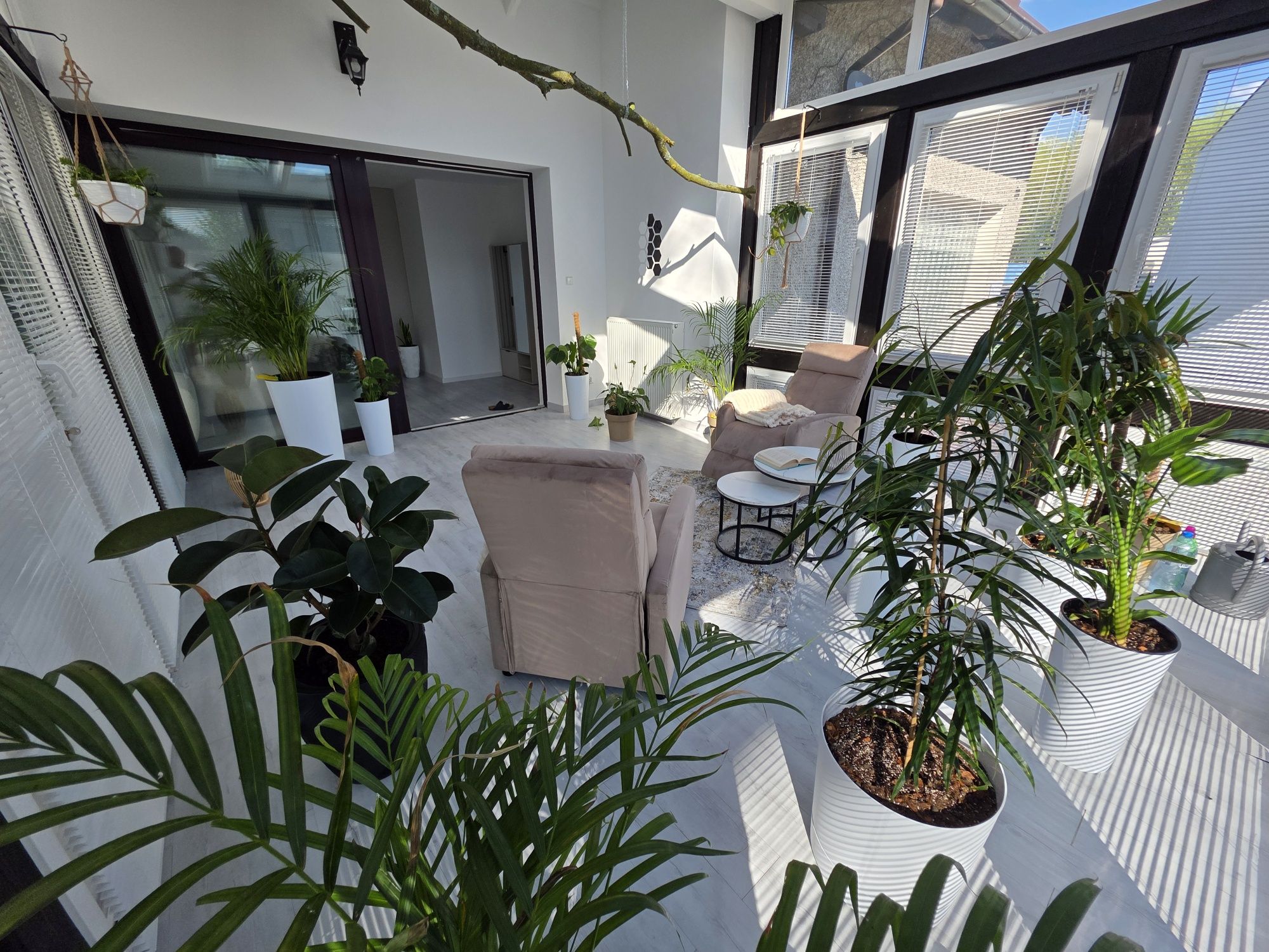 Apartament w centrum z banią, kominkiem i oranżerią