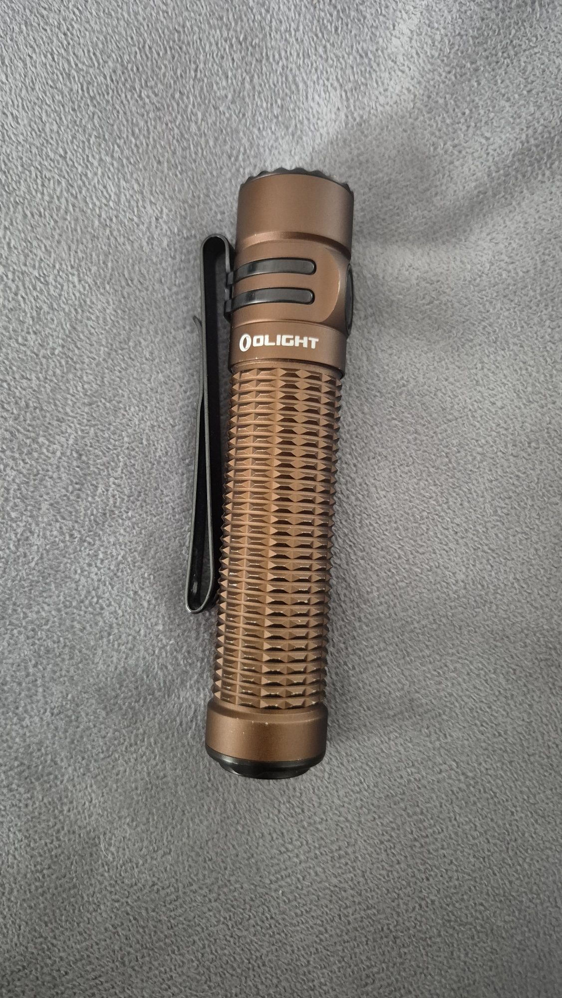 Latarka NA GWARANCJI !! Olight Warior mini 3 Desert Tan 1750 lumenów