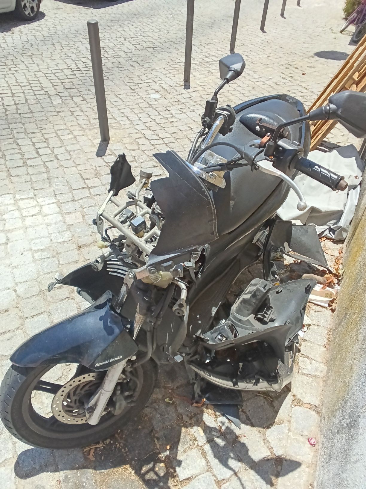 Pcx 2011  acidentada