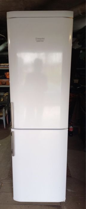 Холодильник Ariston Hotpoint