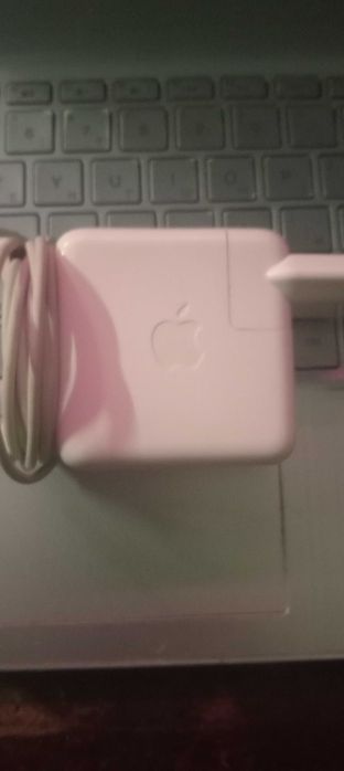 Зарядное устройство Apple