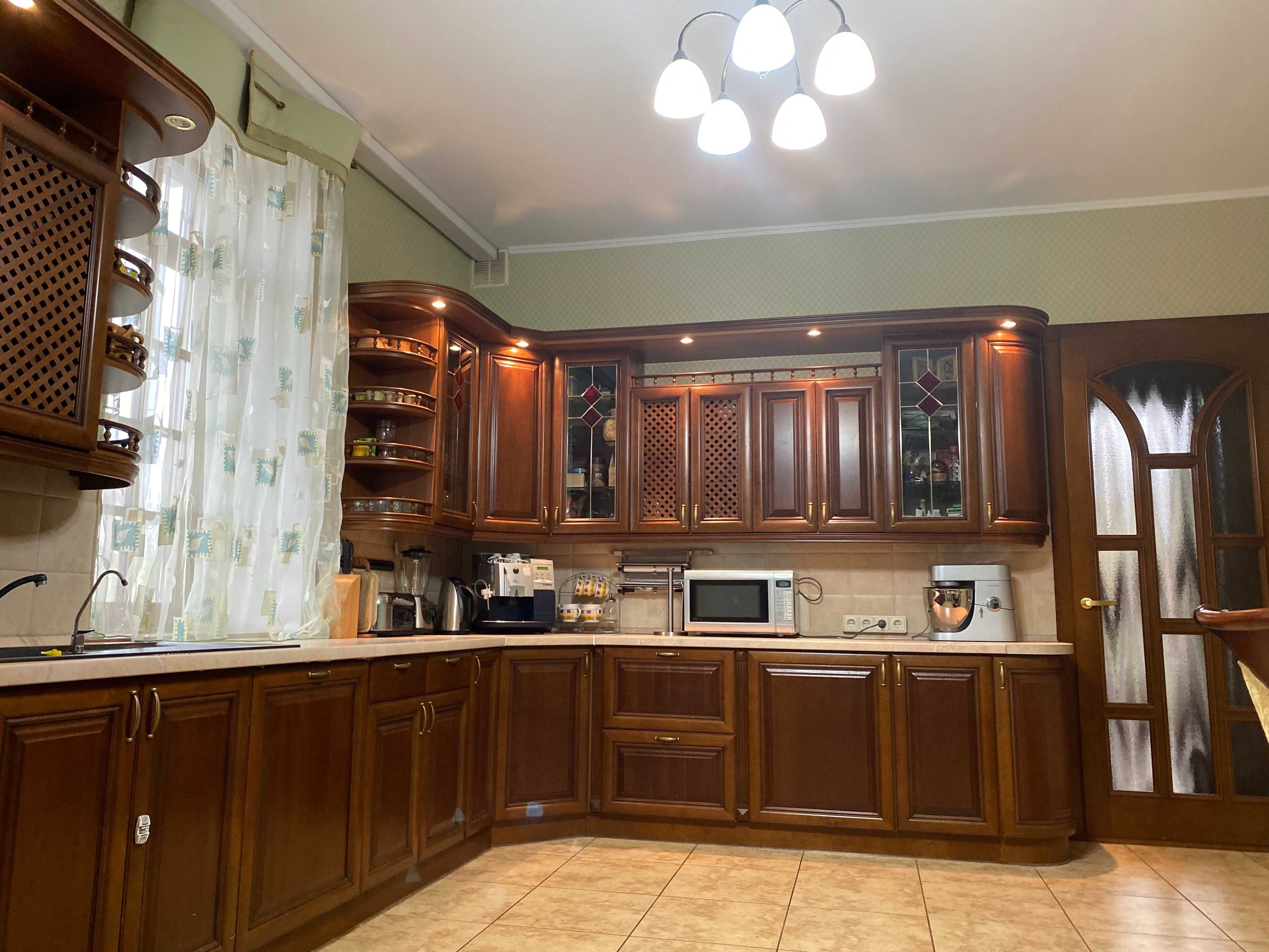 Продам власний будинок на Київщині