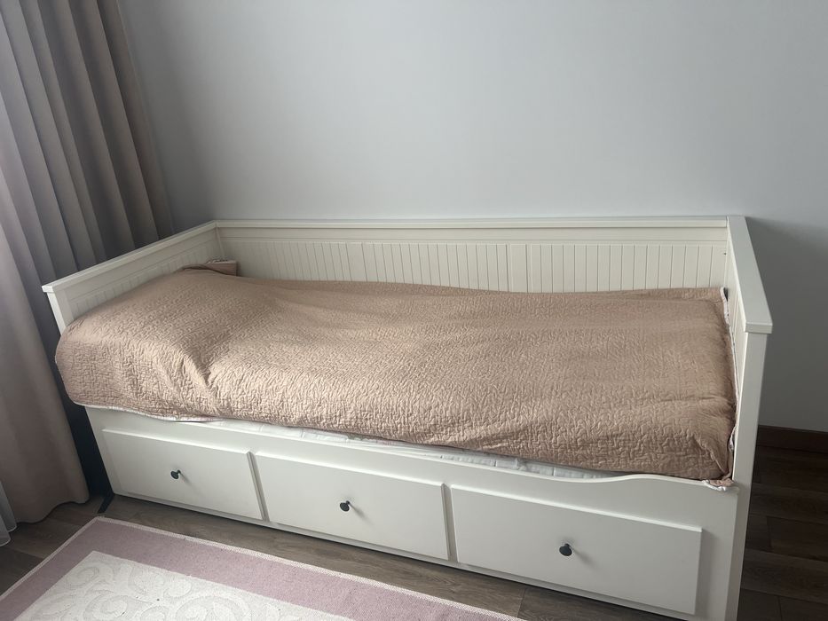 Продам ліжко білого кольору ikea