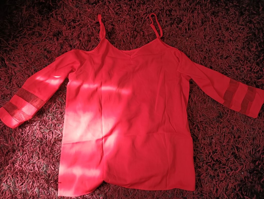 Top vermelho novo