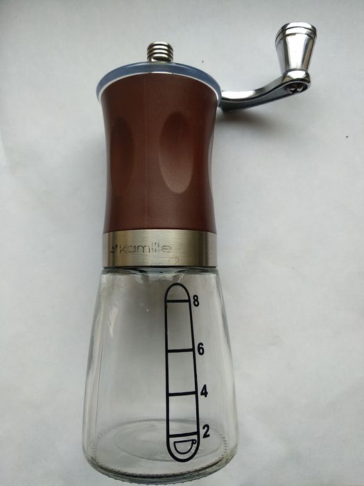 Млинок механічний. Керамічний  Kamille KM 7026