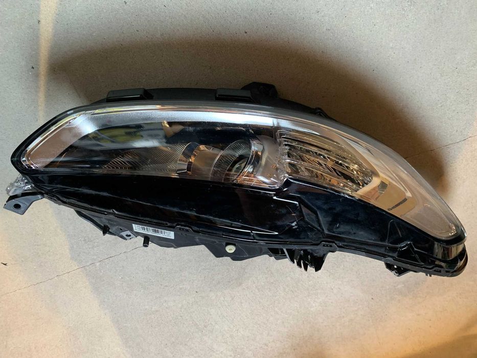 FORD MONDEO MK5 V 14- reflektor prawy lampa prawa ES73-13W029-ED