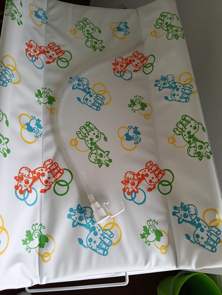 Venda de muda fraldas completo como novo
