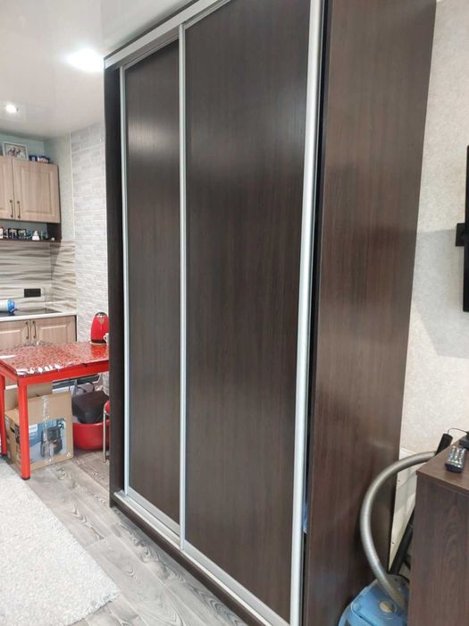 Срочно продам  комнату-студио в районе  ост.Аптека