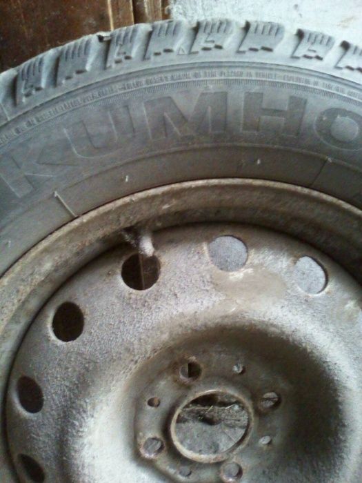 Резина зимняя шипованая KUMHO