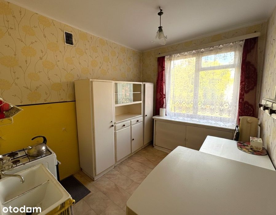 Klimatyczne 2 pokojowe mieszkanie, balkon, do remontu na os.Zgody