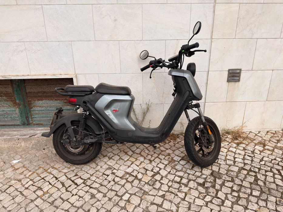 Ciclomotor NIU UQI GT