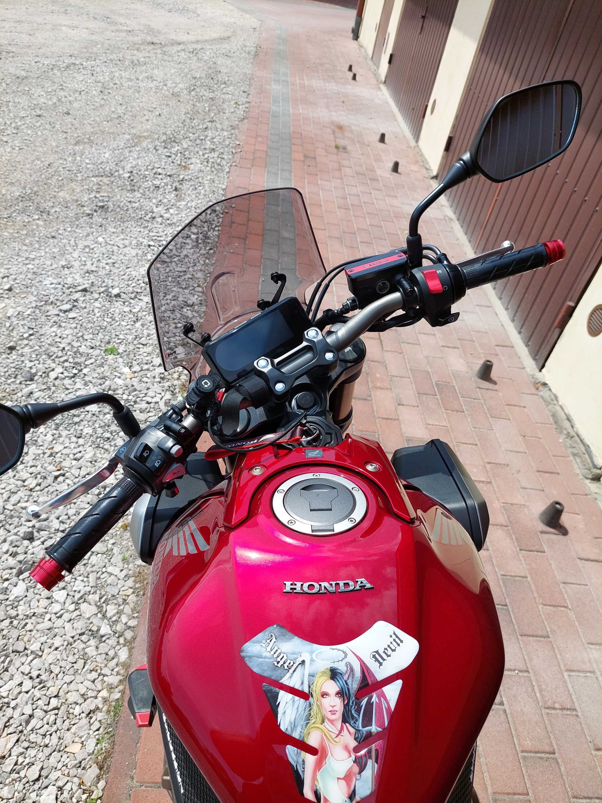 Motocykl HONDA CB650R