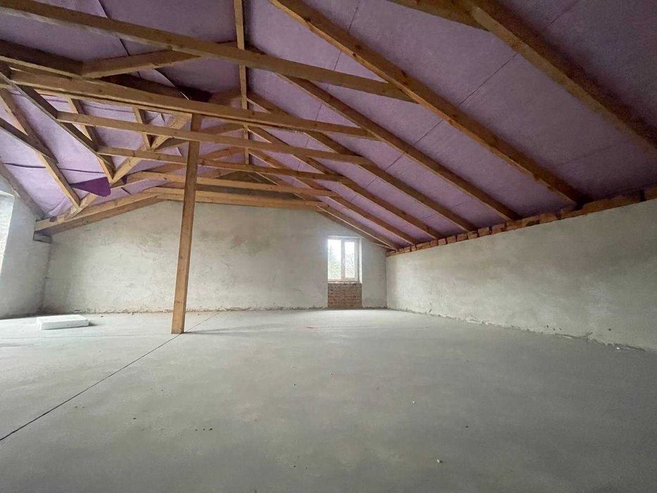 Продаж котеджу біля Подолян,  комунікації підключено