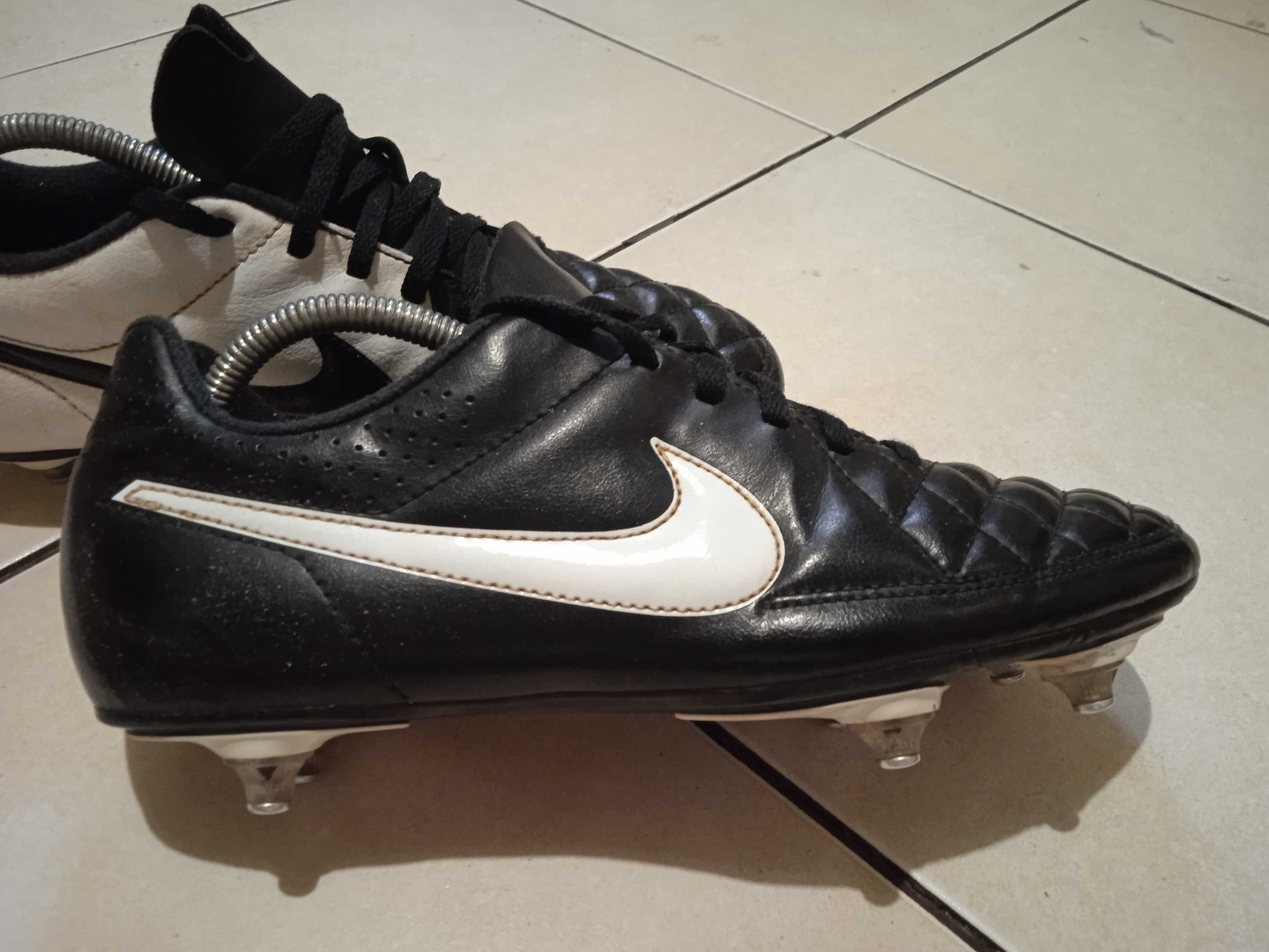 Wkręty * NIKE Tiempo Rio II * rozm 40 * ORYGINALNE