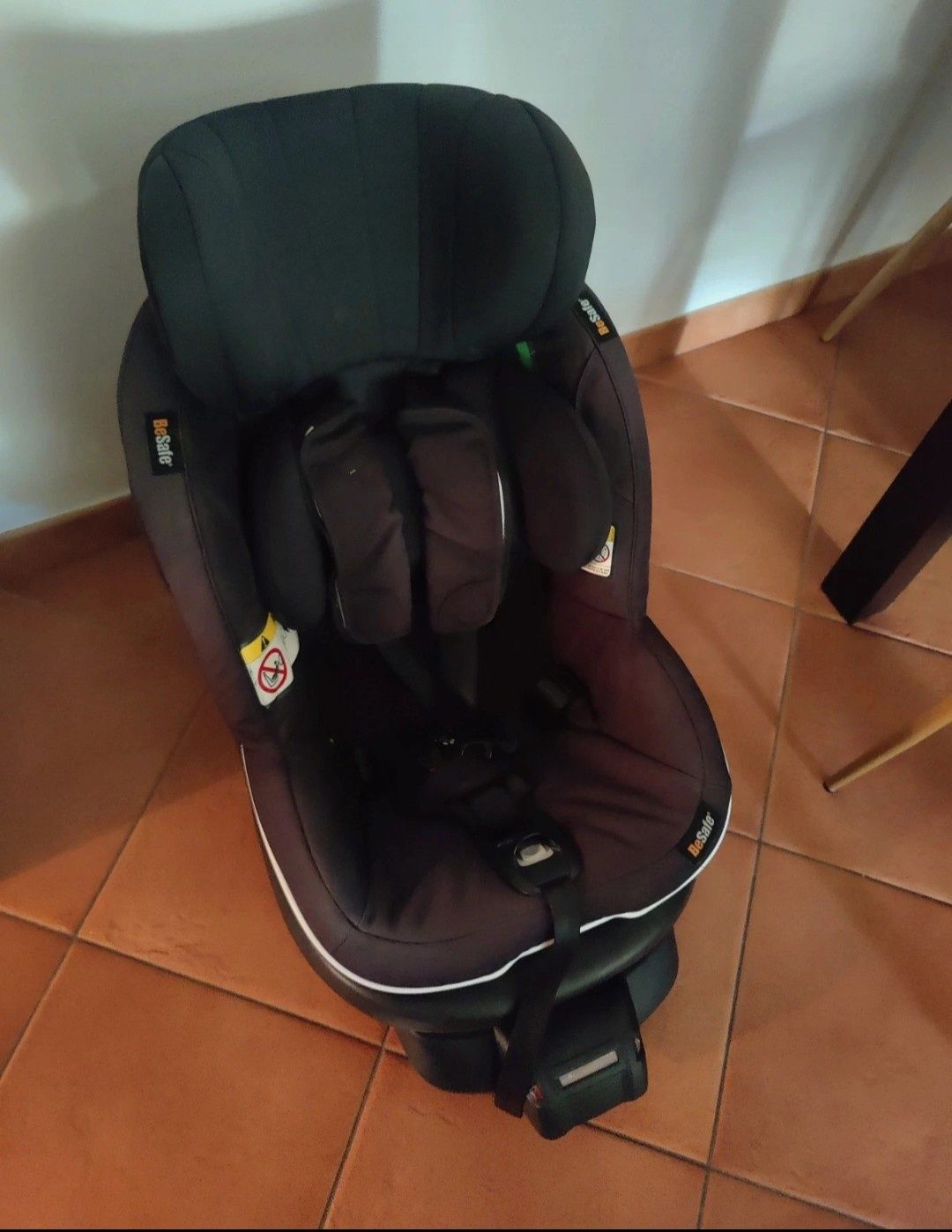 Cadeira Cadeira Auto BeSafe Izi modular desde o nascim.até 4 anos/18kg