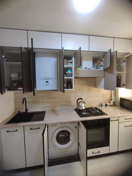 Якісті меблі під замовлення.Шафи,кухні,прихожі,гардероб.