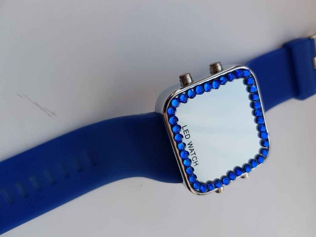 Часы Led женские