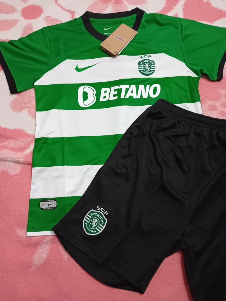 Equipamento criança sporting