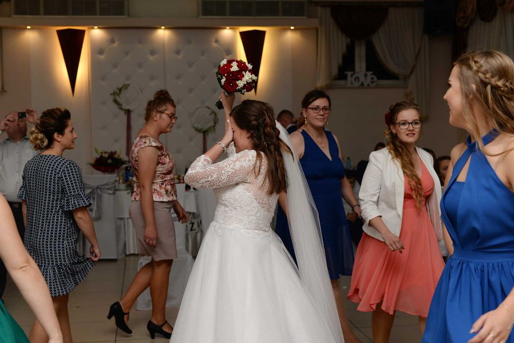 Piękna suknia ślubna L