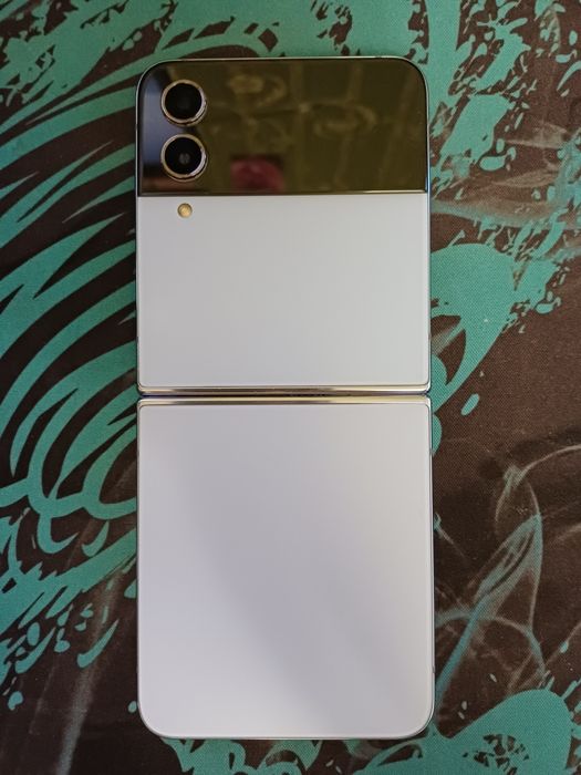 Samsung flip 4 256 gb