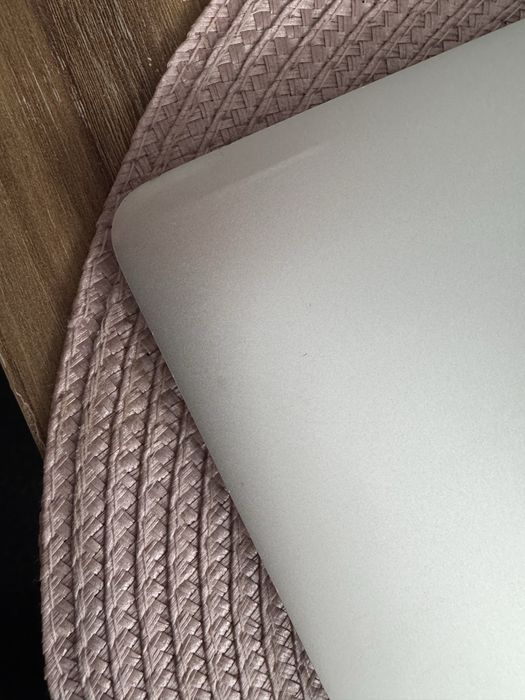 MacBook Pro 15” 2018/ i7/ 16GB/ 512GB SSD. 21 Cykli ładowań