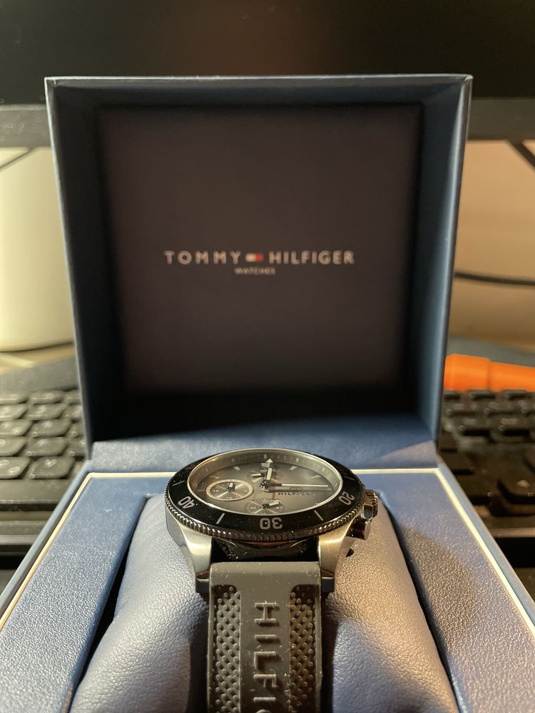 Zegarek męski  TOMMY HILFIGER Larson