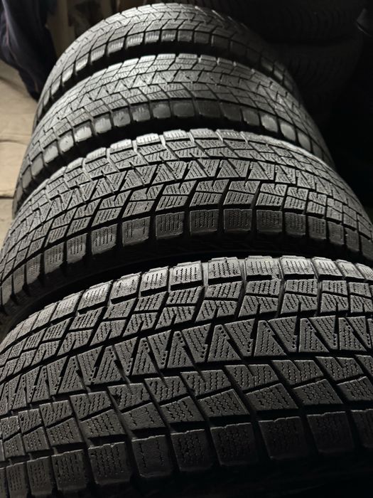 225/65/17 Bridgestone зимові шини