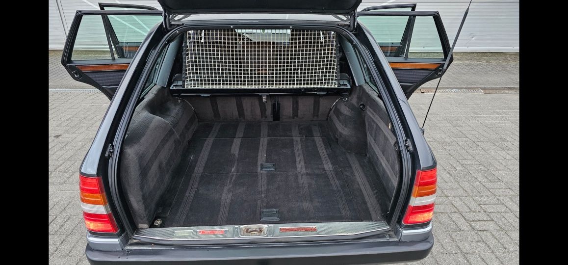 Mercedes-Benz W124 300D klimatyzacja, szyberdach, możliwa zamiana