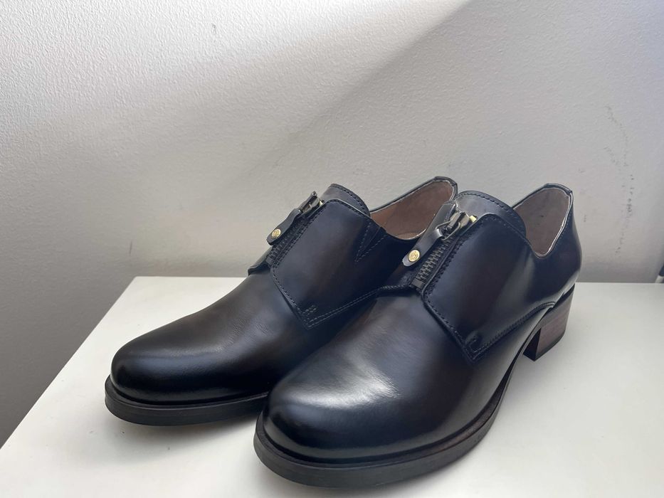 Sapato senhora com Fecho