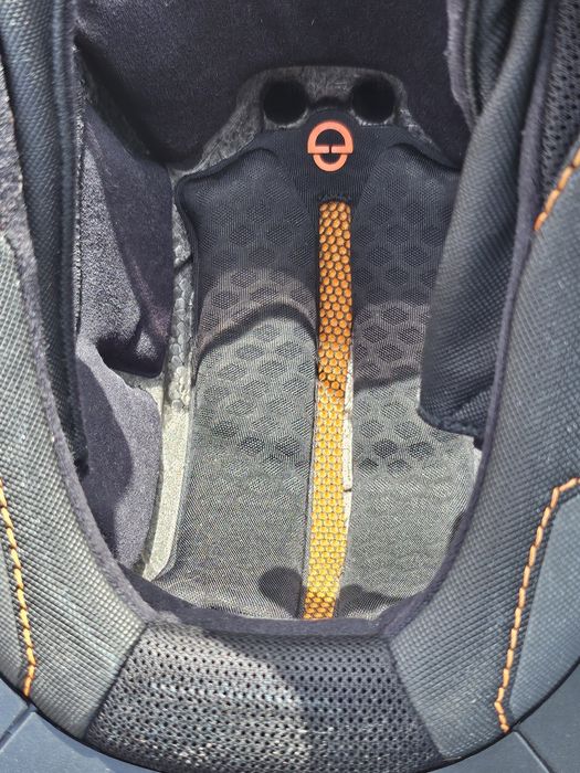 Capacete modular Schubert E2 Defender com intercomunicador Sc2