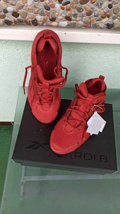Buty czerwony  39 "Reebok" CLUB C CARDI V2