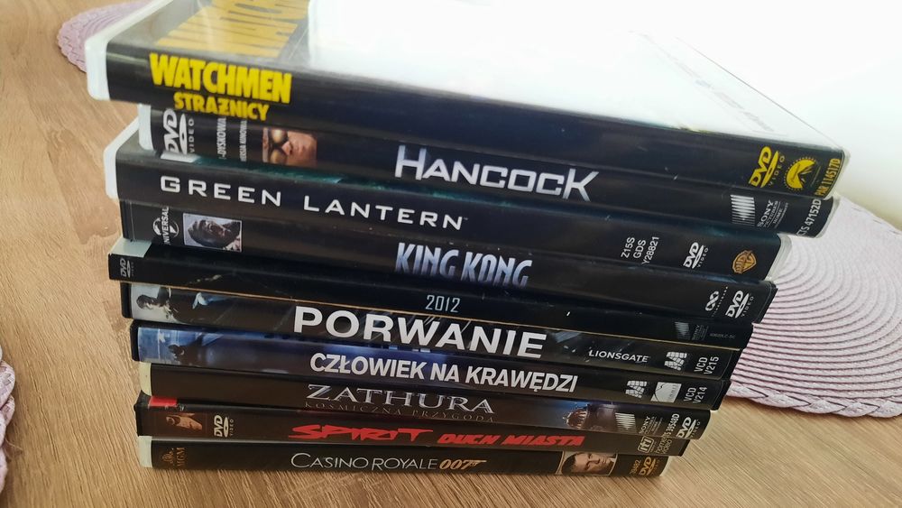 Filmy na DVD - 24 sztuki