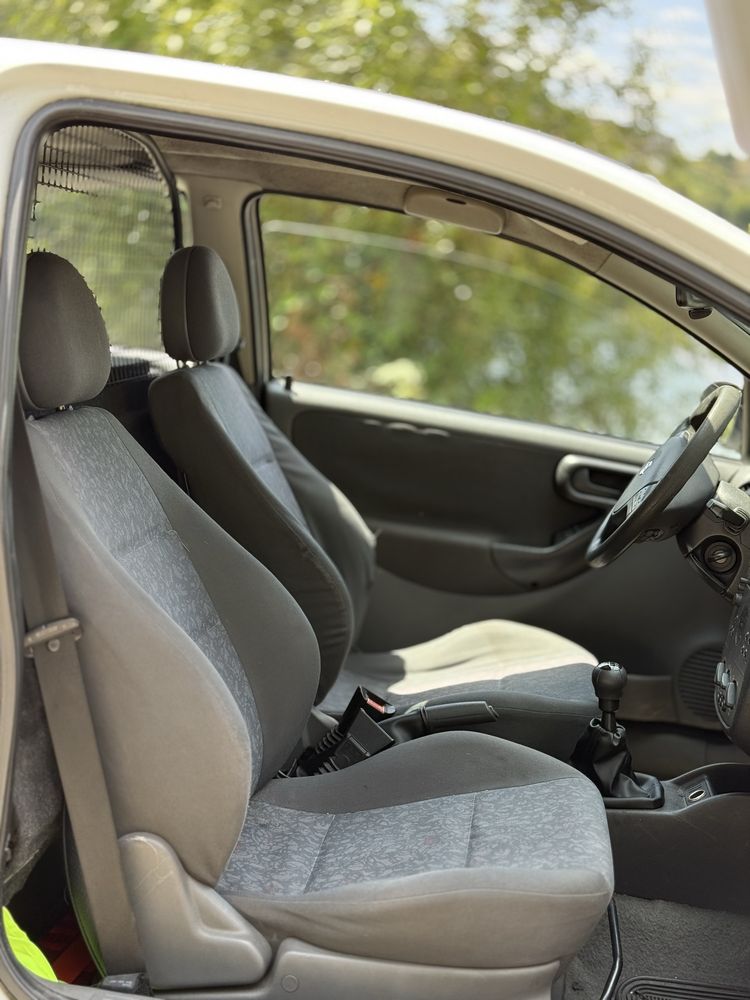 Opel Corsa C 1.7